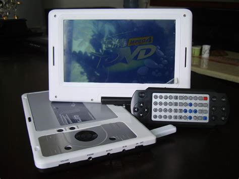 9 inch Portable DVD Player - FZ-229 - FORZEN (China Manufacturer) - Car ...