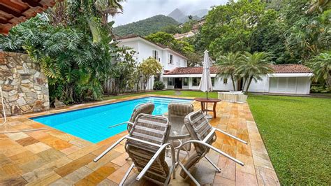 Casa à venda em São Conrado ao lado do Gávea Golf piscina