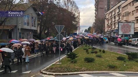 North Mitrovica More Than 5 000 Women Rally Against Kurti S Ghetto