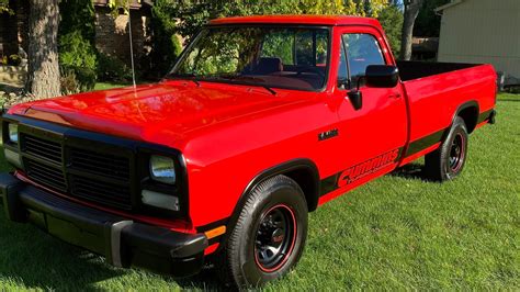 1992 Dodge D250 Pickup At Chicago 2022 As T118 Mecum Auctions