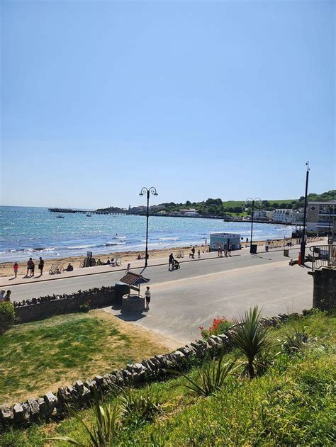 Sand Beaches in Swanage - BeachAtlas