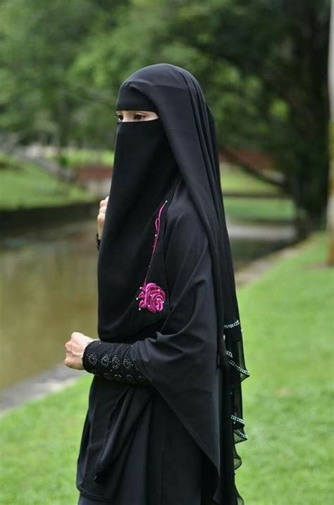 Pin By Msj On ☪️muslim Women☪️ Niqab Hijab Niqab Hijab Gown