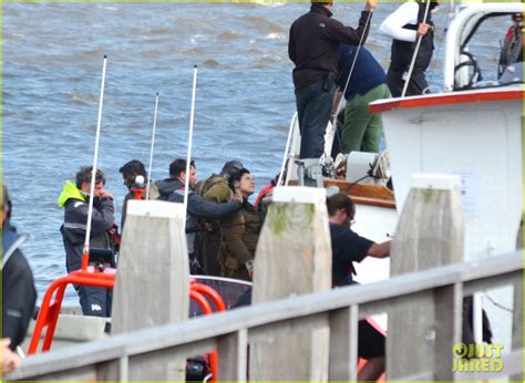 Harry Styles Shows Off His Short Hair on 'Dunkirk' Set: Photo 3703201 ...