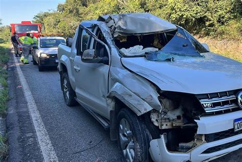 Idoso Fica Ferido Em Acidente Envolvendo Caminh O E Caminhonete Na Mg