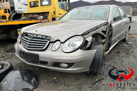 Sigla Capota Portbagaj Mercedes Benz E Class W211 S211 Facelift 2006