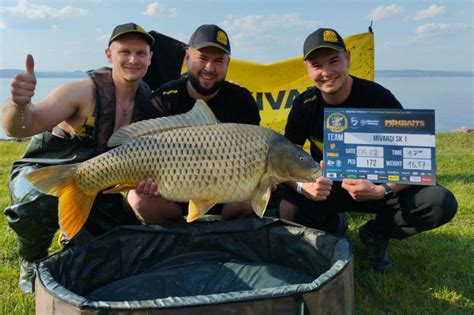 255 csapattal indult el a világ legnagyobb pontyfogó versenye a Balatonon