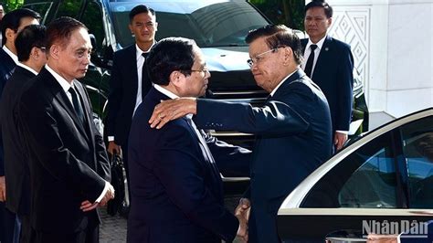 Foto Premier vietnamita recibe al máximo dirigente de Laos Nhan Dan