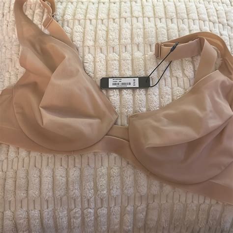 Skims Intimates Sleepwear Skims Naked Plunge Bra Honey Beige Nwt