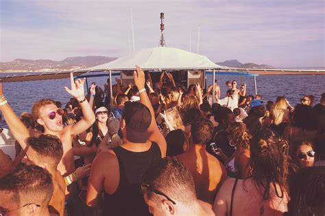 REVERB boat party sails into the sunset | Ibiza Spotlight