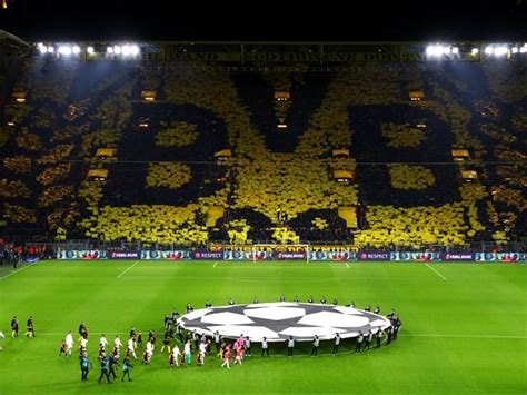 Ligue Des Champions Dortmund Paris Saint Germain Le Mur Jaune