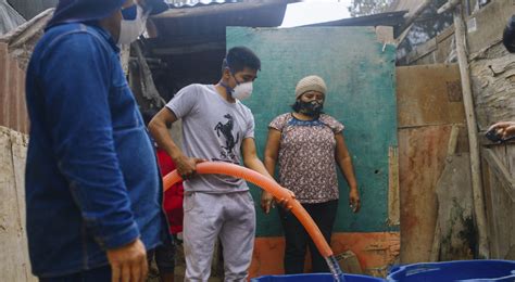 “agua De Mar Que Transforma Vidas” Fenix Cumple 8 Años Llevando Agua