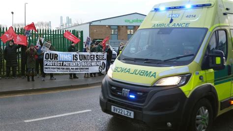 Union Calls Off Ambulance Worker Strike After Wonderful Backing From