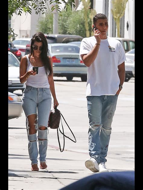 Photo Exclusif Kourtney Kardashian Et Younes Bendjima Se Baladent