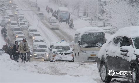 寸步难行！年末“霸王级”寒潮影响山东 威海文登区遭暴雪侵袭 天气图集 中国天气网