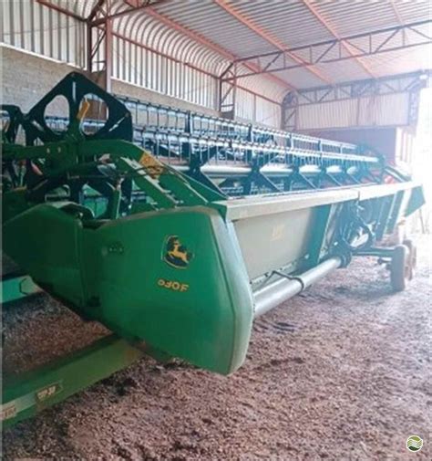 Plataforma colheitadeira John deere 630F usado à venda