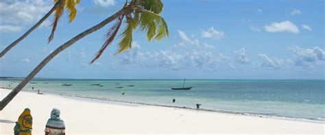 White Sand Beaches Expats Travel Together