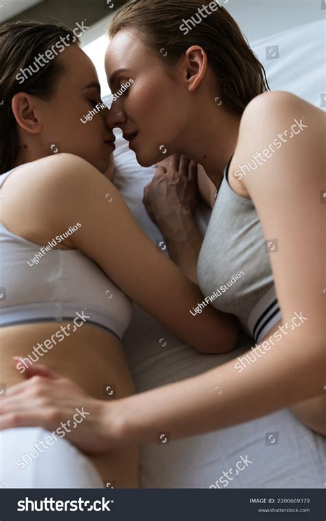 2 900 Lesbian Sex Bed Images Stock Photos Vectors Shutterstock