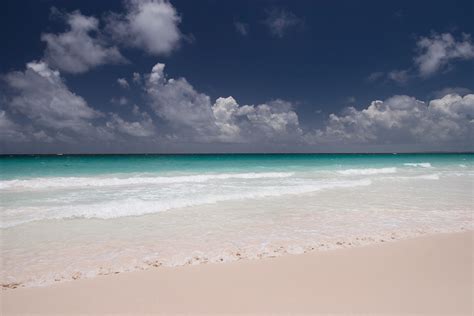 These Top Pink Sand Beaches Await | Royal Caribbean Blog