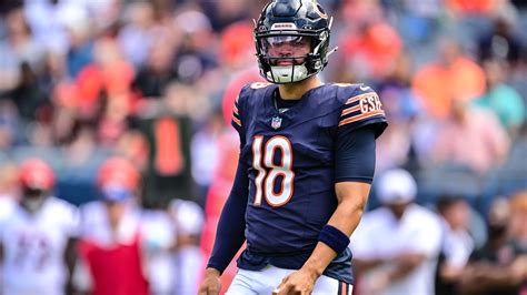 Chicago Bears vs. Tennessee Titans predictions: The Caleb Williams era ...