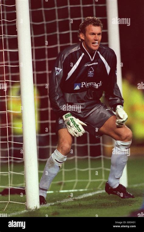 Nottingham Forest Goalkeeper Dave Beasant Hi Res Stock Photography And