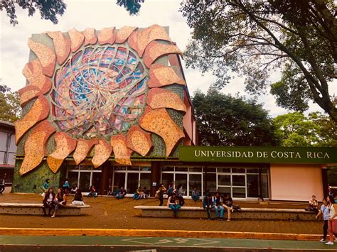 Universidad de Costa Rica cumple 80 años