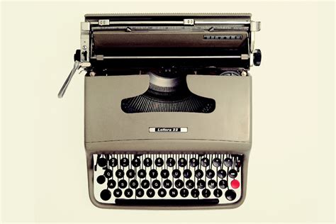 Lettera 22 Olivetti Typewriter 1950 Products Designindex