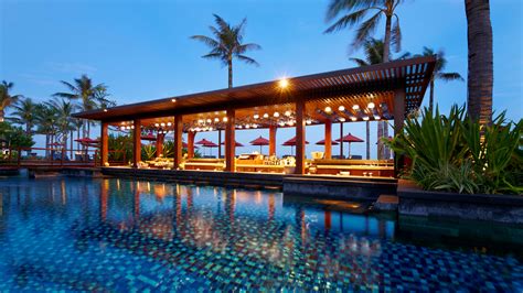 6 Amazing Swim Up Hotel Pool Bars Travelers Joy