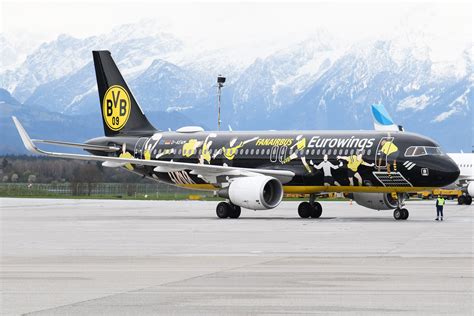 Flugverkehr Im April Fan Club Salzburg Airport