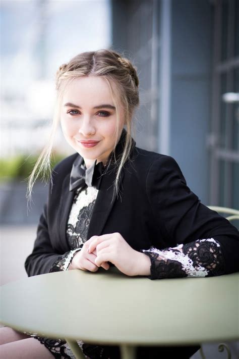 Wallpaper Sabrina Carpenter Women Singer 2000x3000 Lagito37