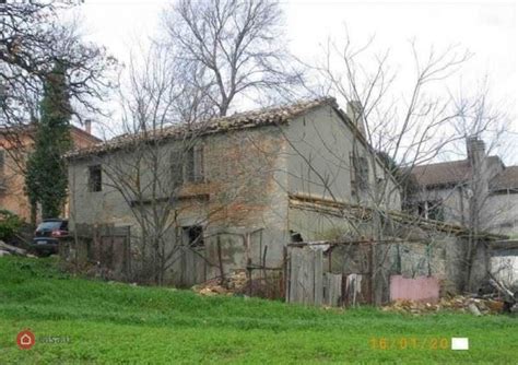 Rustico Casale In Vendita In Zona Centro A San Clemente Mq Casa It