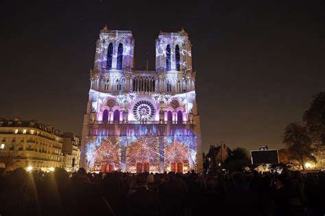 Breathtaking Light Show At Notre Dame Cathedral France Cgtn