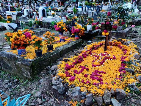 Day Of The Dead Graveyard