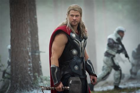 Chris Hemsworth Avengers Age Of Ultron The Avengers Thor Chris Hemsworth Hd Wallpaper