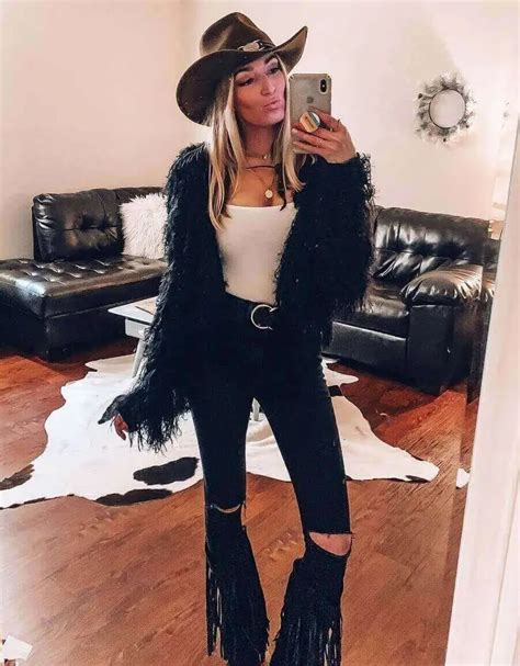 What To Wear To A Country Concert In The Winter January Real