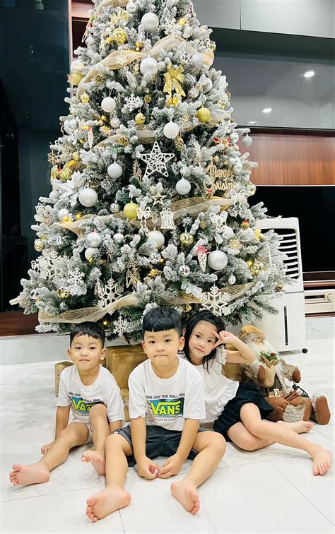 Kh Ng Kh Noel R N R Ng L M R I Th Ngh A Qua Nh C C Hot Kid Vi T Xem C G Th V Nh