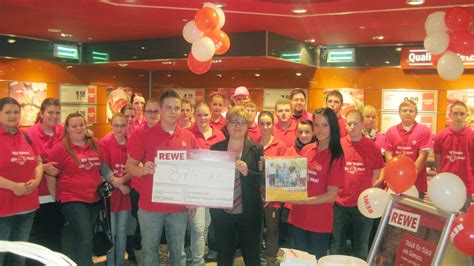 Rewe Azubis Spenden F R Kinderzentrum Johannes Diakonie De