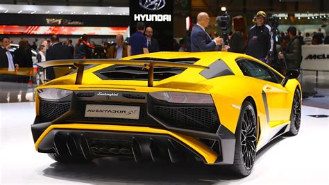 Lamborghini Aventador LP 750 4 SuperVeloce Revealed In Geneva Video