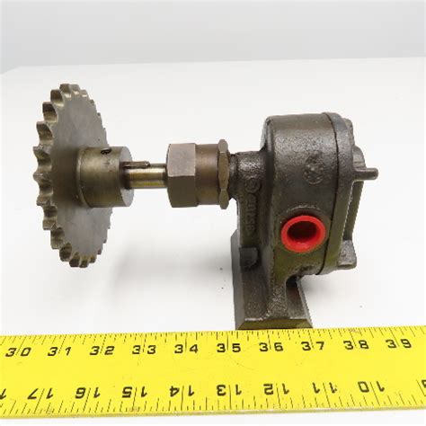 Namco Hydraulic Gear Pump 5 8 Shaft 3 4 NPT Bullseye Industrial Sales