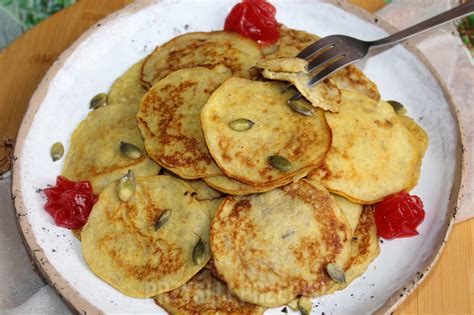 Bananowe placuszki z 2 składników przepis PrzyslijPrzepis pl