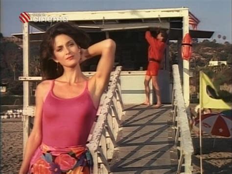 Carrie Anne Moss Desnuda En Baywatch