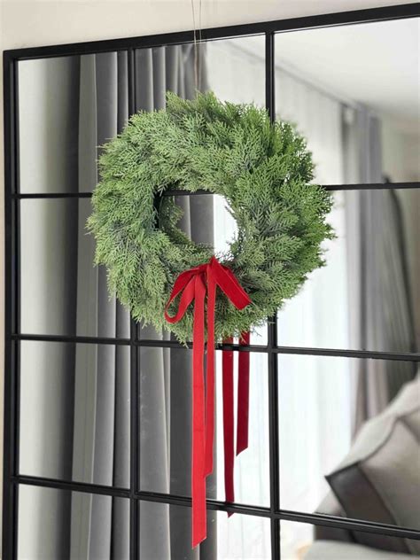 Christmas Cedar Wreath with Red Bow - Kiss My Pampas