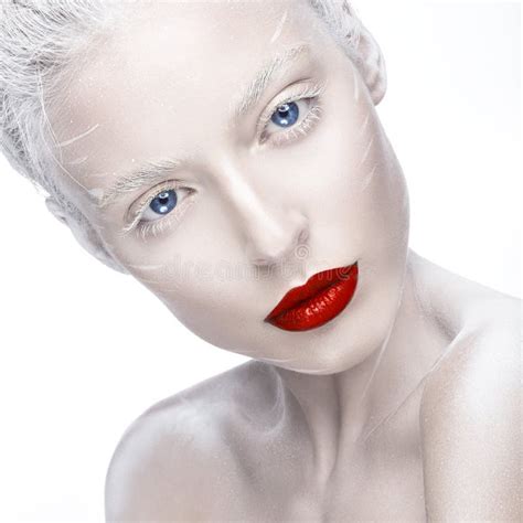 Eye Makeup For Albinos | Saubhaya Makeup