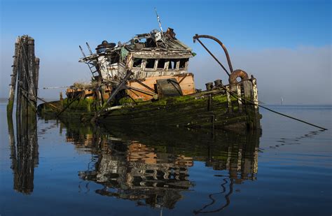 The Mary D Hume The Slowly Sinking Ship Wreck On The Oregon Coast