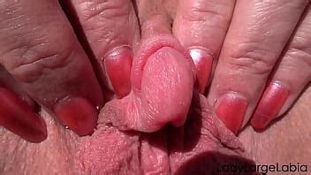 Me encanta jugar con mi gran clítoris XVIDEOS