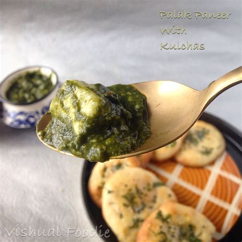 Palak Paneer With Mini Kulchas