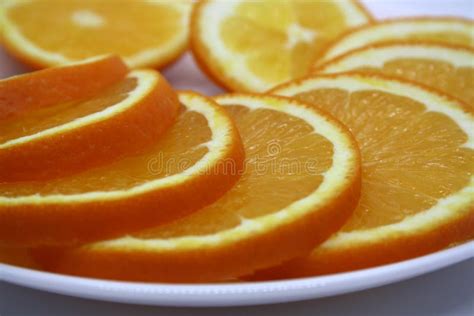 Rodajas Jugosas De Color Naranja Sobre Fondo Blanco Vitamina C Imagen