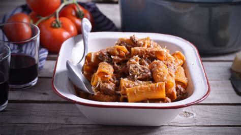 Pasta Con Ragú Napolitano Nicola Poltronieri Receta Canal Cocina