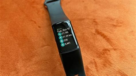 Fitbit Charge 6 Review | Coach