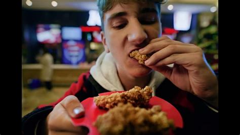 Christmas Bucket De La Kfc Youtube