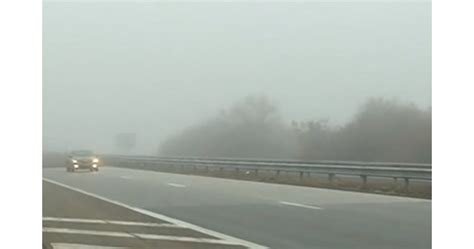АПИ: Гъста мъгла и видимост до 10 м е имало на мястото на катастрофата ...